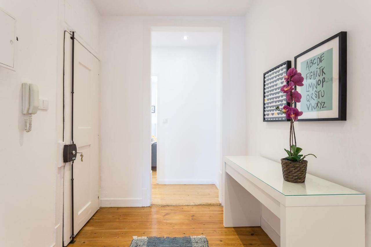 Apartamento Three Bedroom In Historical Centre -bairro Alto Lisboa