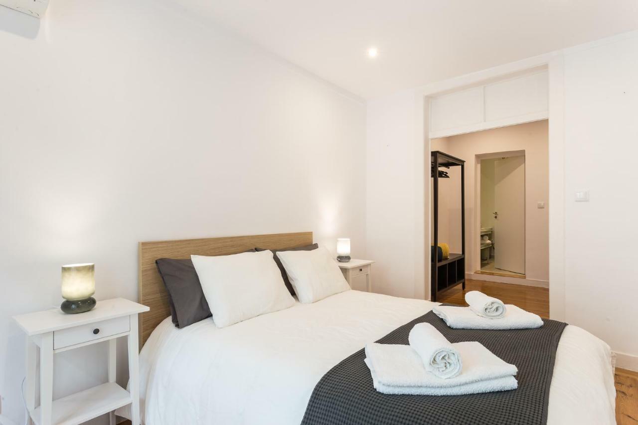 Apartamento Three Bedroom In Historical Centre -bairro Alto Lisboa